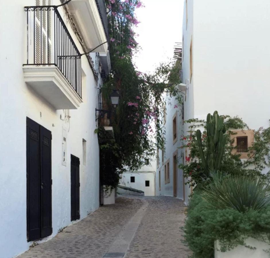 Casita En Dalt Vila Ibiza Villa Exteriör bild